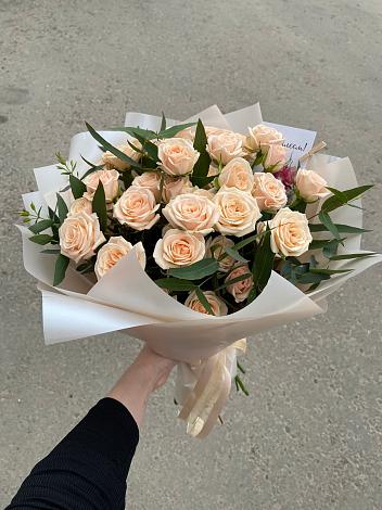 Букет Кремовые розы Латте в Павловской